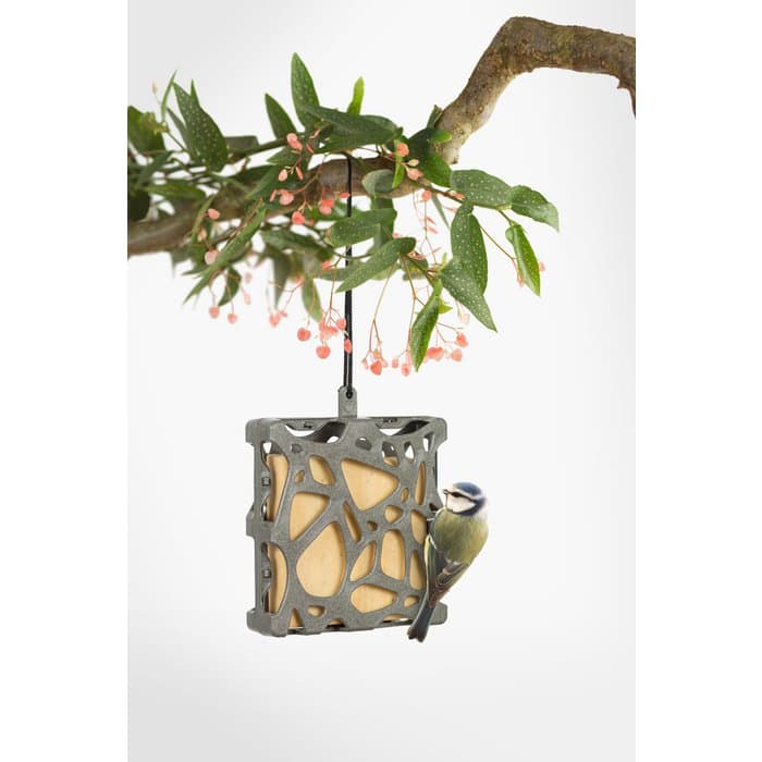 bb6077de3fedcb9e7b50bec700b91e4147b16a3f76f0ecc762c87b28fb367175